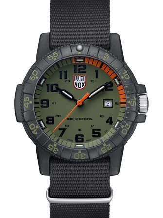 Leatherback Sea Turtle Giant 0320 Series